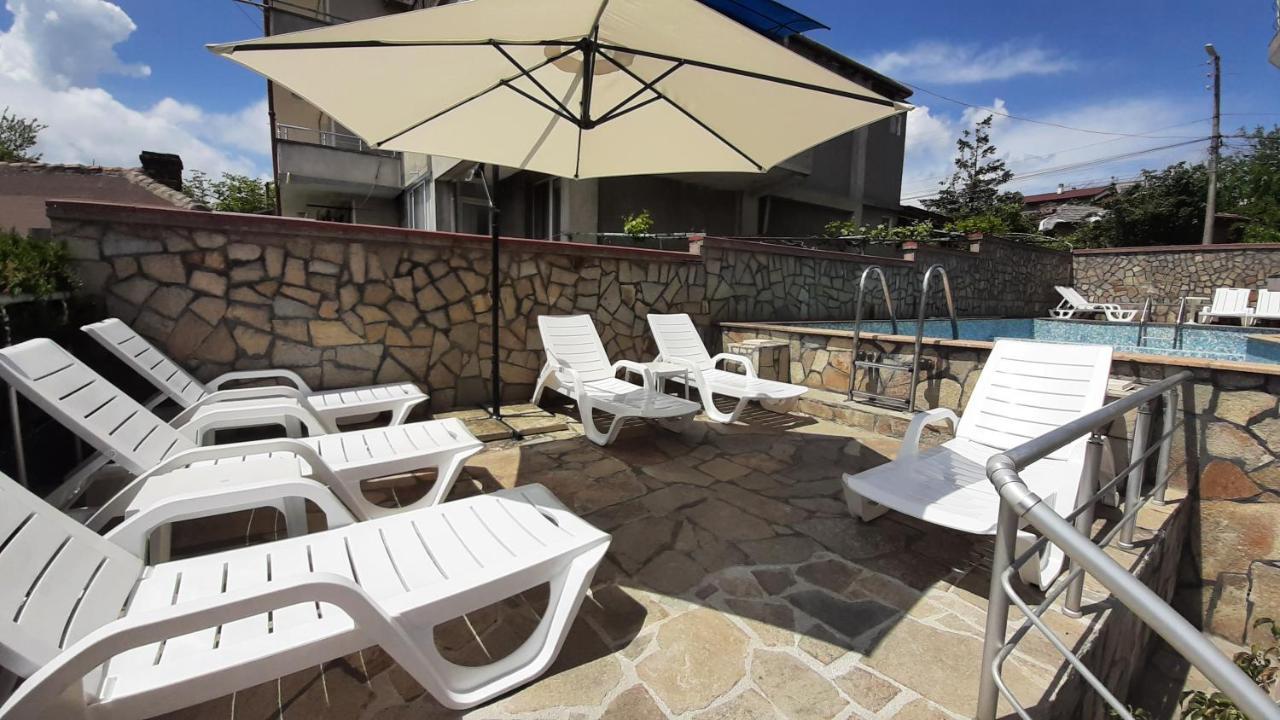 Family Hotel Favourite Obzor Extérieur photo